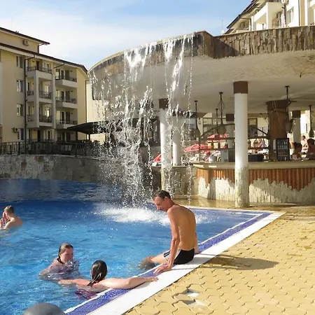 Appart hôtel Hills - Official 2*