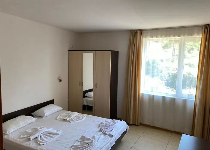 Hills - Official Appart hôtel Slantchev Briag