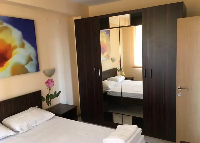 Hills - Official Appart hôtel Slantchev Briag