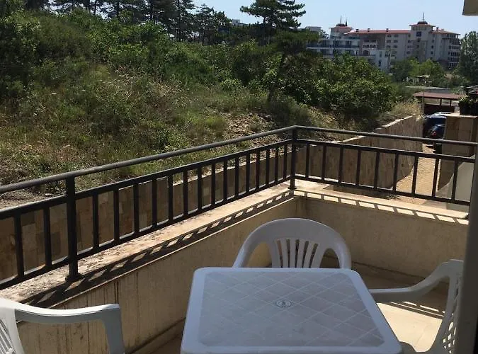 Hills - Official Lejlighedshotel 2*