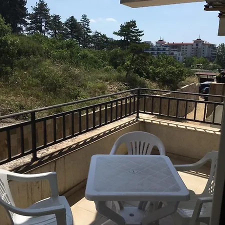 Hills - Official Apartahotel 2*